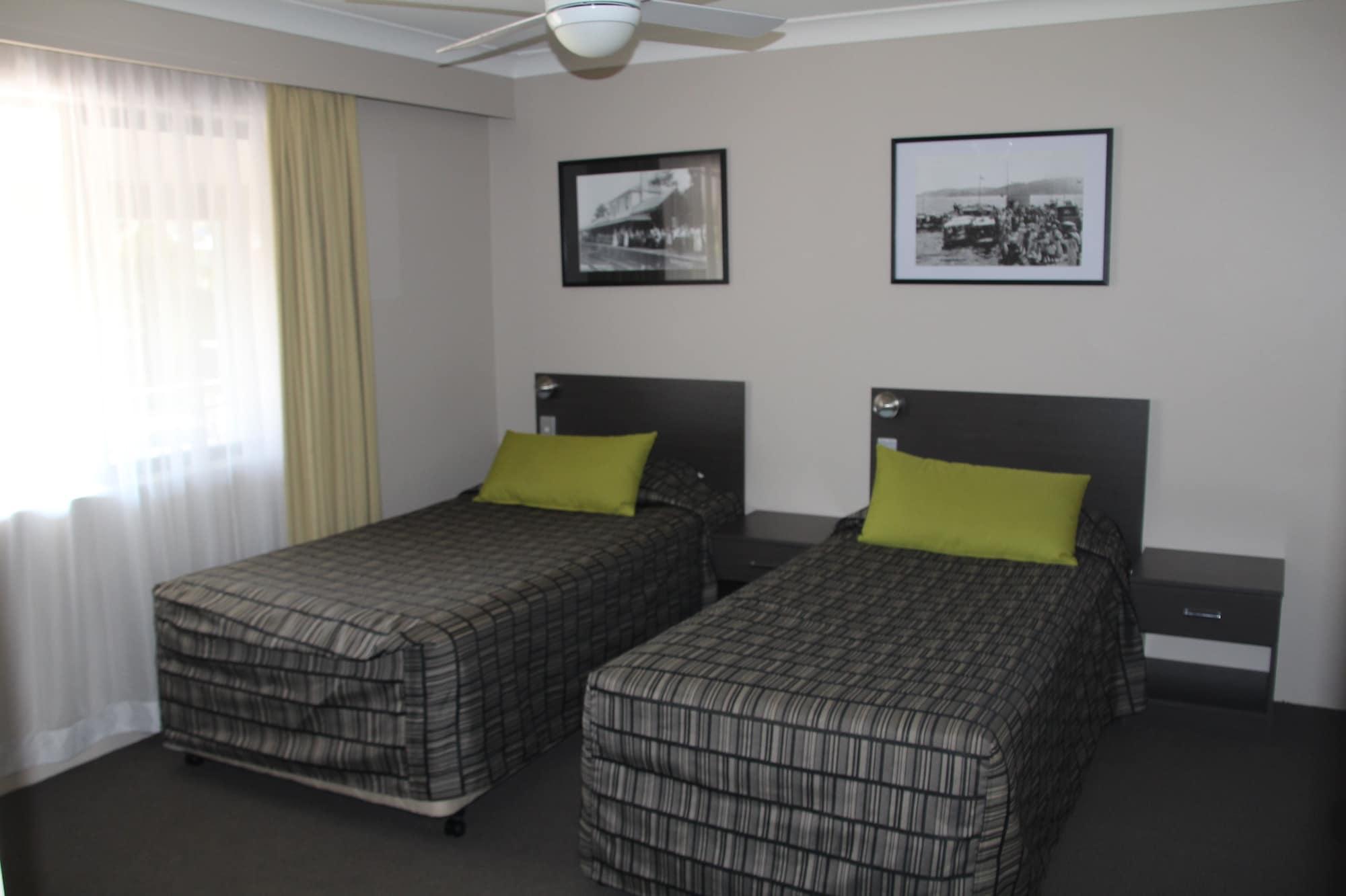 The Galaxy Motel Gosford Bagian luar foto