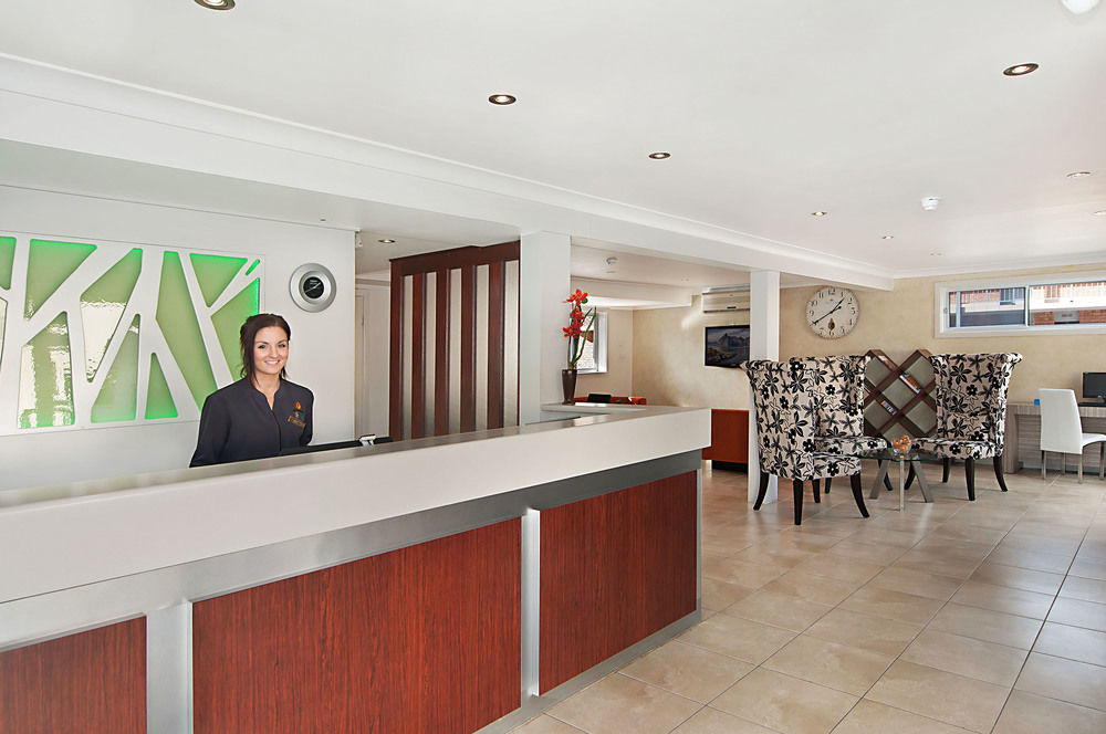 The Galaxy Motel Gosford Bagian luar foto